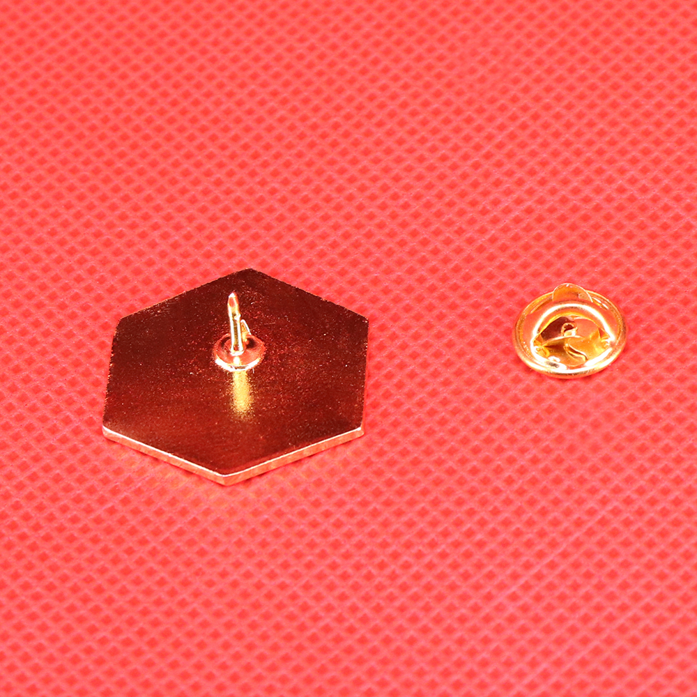 Twenty-sided Die enamel pin D2 - Esports Gaming Shirts recension och pris